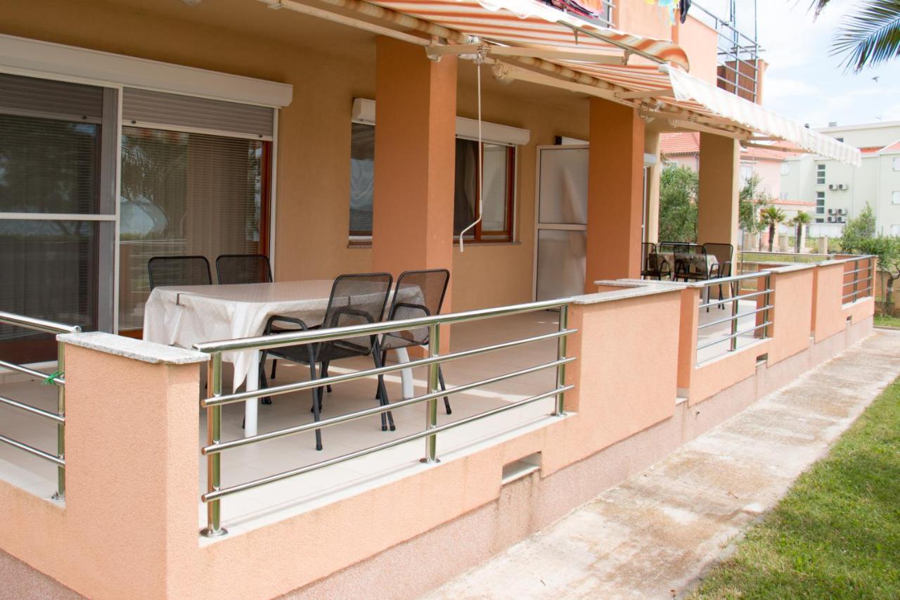 Apartments Matas Sukošan Buitenkant foto