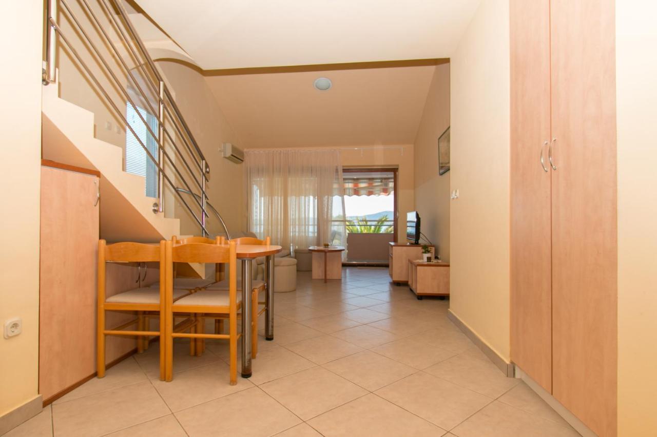 Apartments Matas Sukošan Buitenkant foto