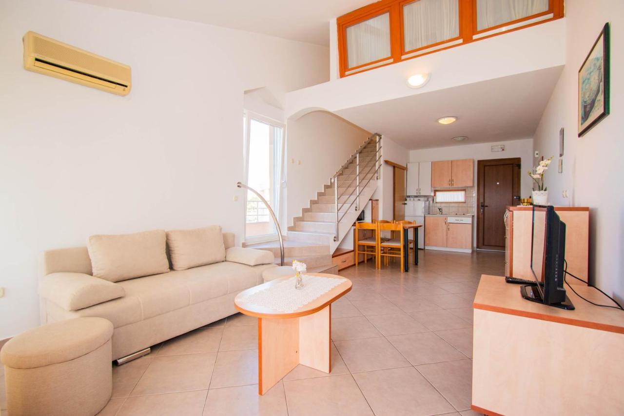 Apartments Matas Sukošan Buitenkant foto