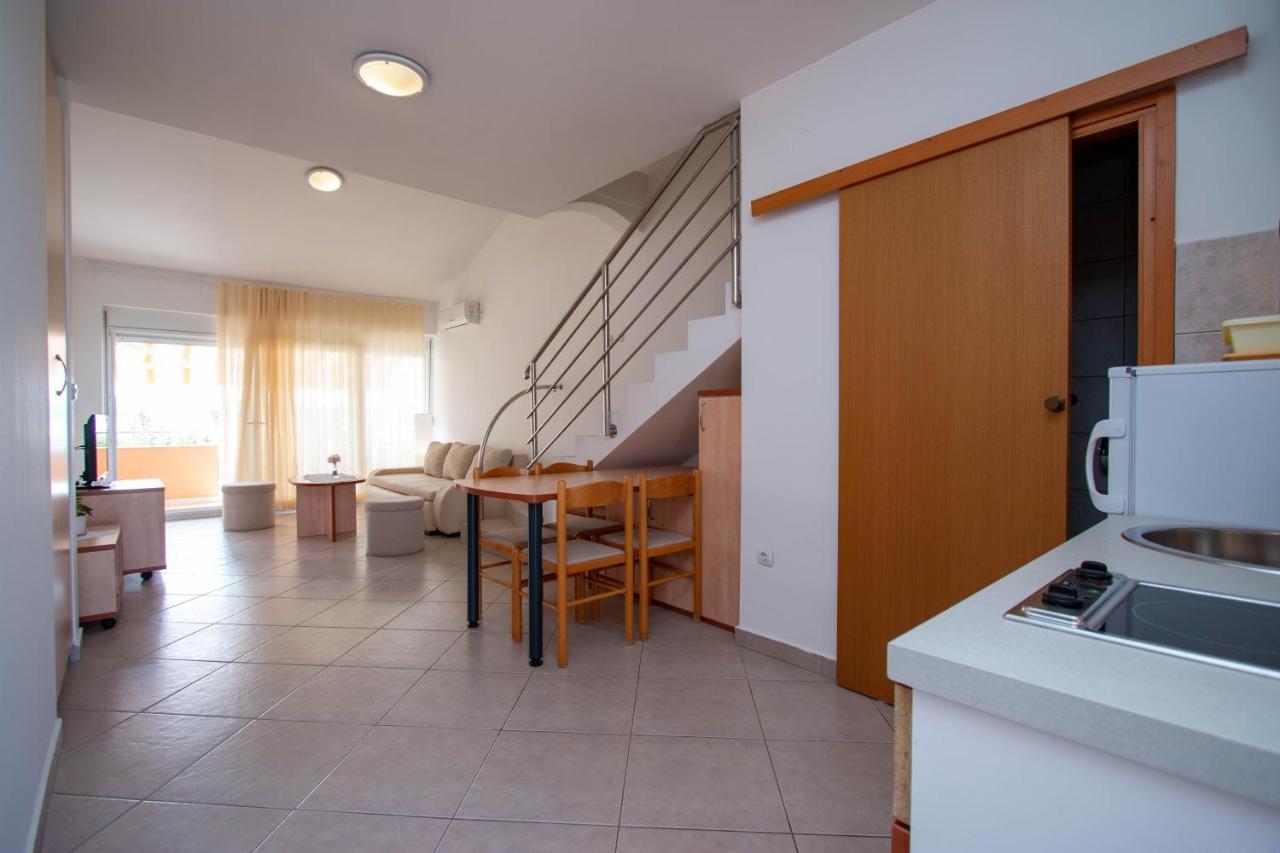 Apartments Matas Sukošan Buitenkant foto