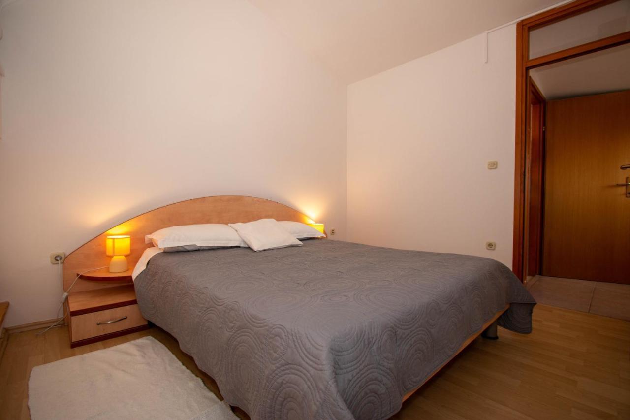 Apartments Matas Sukošan Buitenkant foto